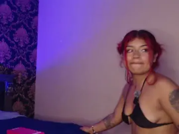 ChantalPetit  live sex cam