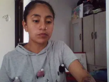 Natashashine1  live sex cam