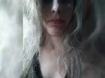 Svitlanka9143  live sex cam