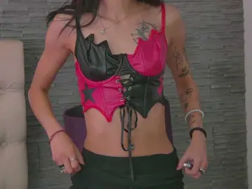 VannyFoxx  live sex cam