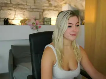 Leokitty  live sex cam