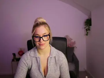 Leokitty  live sex cam