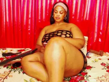 DivineBootyxxx  live sex cam