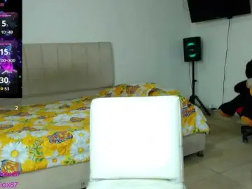Kamila4  live sex cam