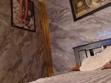 Loretahorny25  live sex cam