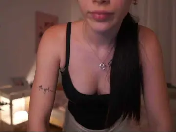 Magenrain  live sex cam