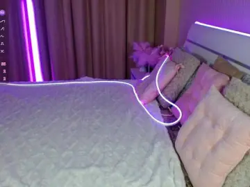 AdeleCherie  live sex cam