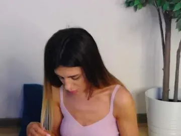 IvyLustt  live sex cam