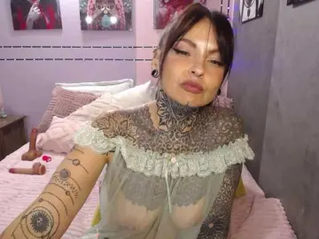 LolaRouse  live sex cam