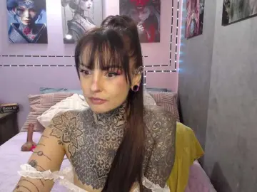 LolaRouse  live sex cam