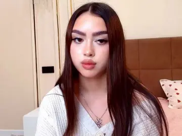 Maddieperezzz  live sex cam