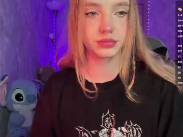 EveDarkSide  live sex cam