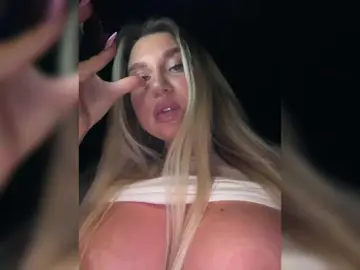 Kotofeyka1  live sex cam