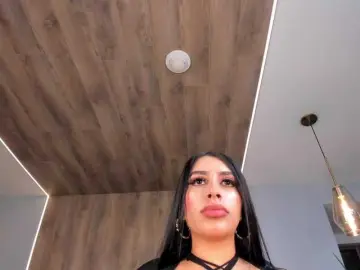 LeahLombardi  live sex cam