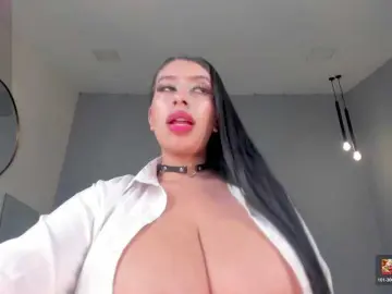 LeahLombardi  live sex cam