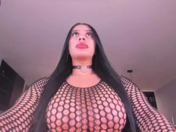 LeahLombardi  live sex cam