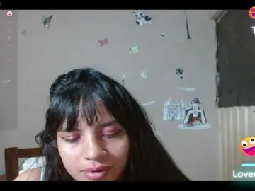 Megan-foxyx1  live sex cam