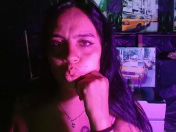 Megan-foxyx1  live sex cam