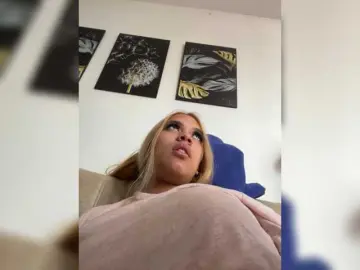 Vale00  live sex cam