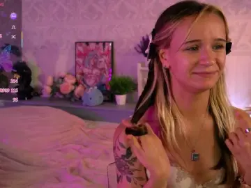 Agata-cristee  live sex cam