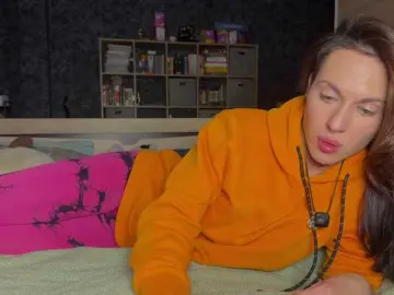 Charmingaura1  live sex cam