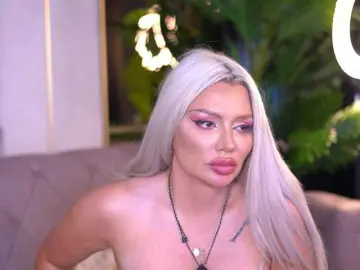 BlancheLuxe  live sex cam