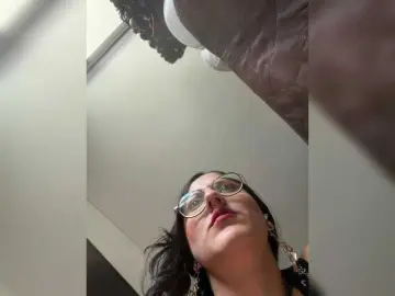 EvanShell1  live sex cam