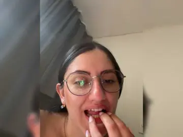 EvanShell1  live sex cam