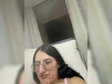 EvanShell1  live sex cam