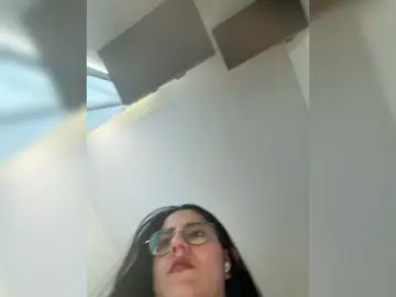 EvanShell1  live sex cam
