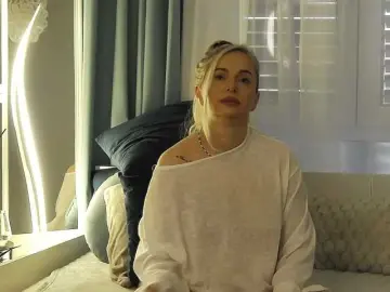 OrianaWade  live sex cam