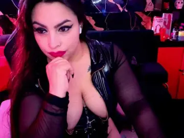 Paulinabdsm  live sex cam