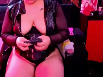 Paulinabdsm  live sex cam
