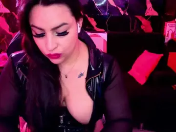 Paulinabdsm  live sex cam