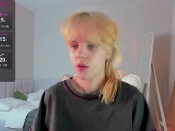 ReneYolker  live sex cam