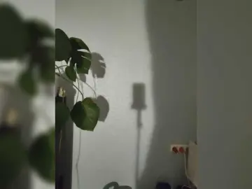 Spring-Water  live sex cam