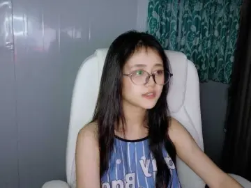 Tranghotgirl69  live sex cam