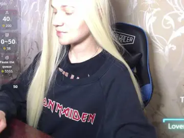 Shinyvictoria  live sex cam