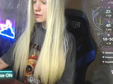 Shinyvictoria  live sex cam