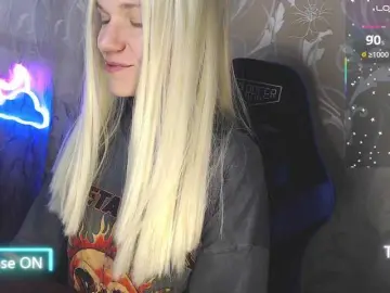 Shinyvictoria  live sex cam