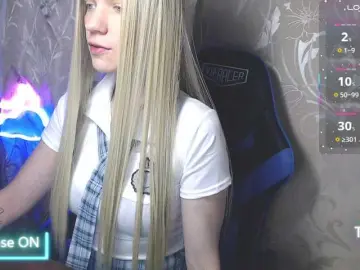 Shinyvictoria  live sex cam