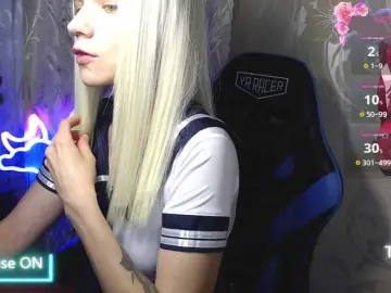 Shinyvictoria  live sex cam
