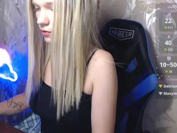 Shinyvictoria  live sex cam