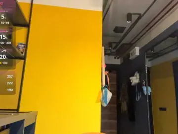 AdellaDalponte  live sex cam