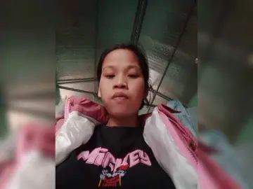 Babynhi90  live sex cam