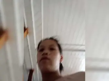 Babynhi90  live sex cam