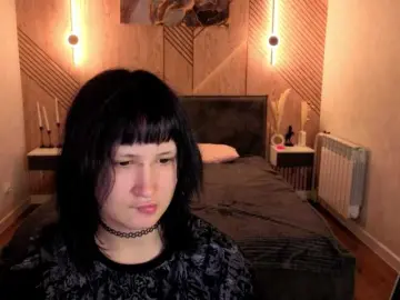 Ekimmj-age  live sex cam