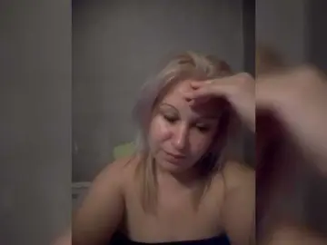 Ipina13  live sex cam