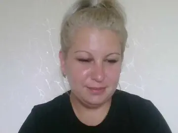Ipina13  live sex cam