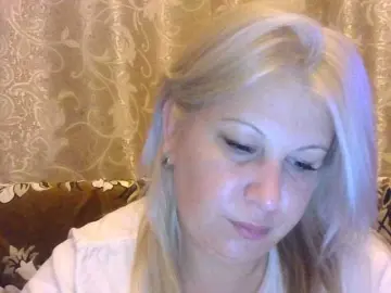 Ipina13  live sex cam